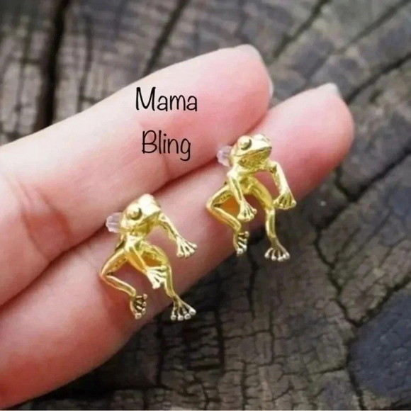 3 for $25/ 3D Gold Frog Stud Earrings NWT - Picture 2 of 2